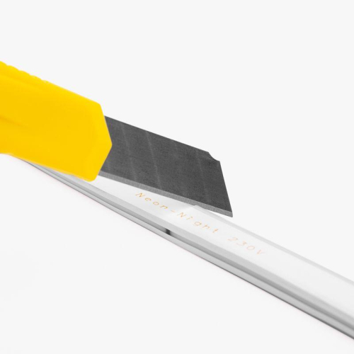 Шнур светодиодный гибкий неон LED SMD 8х16мм 120LED/м односторонний тепл. бел. 5м Neon-Night 131-006 фото 8